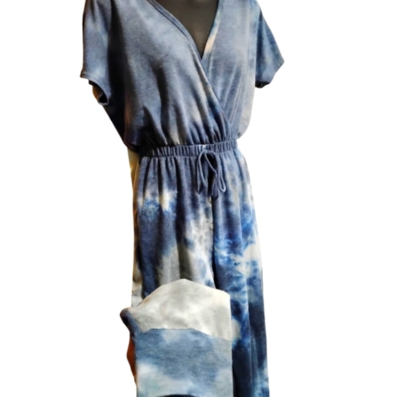 21 Saints | 💙 Rad Woman's Blue Tie-Dye Jumpsuit | Size Medium 💙 - Picture 5 of 15